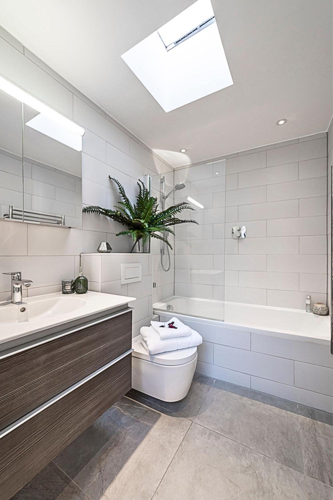 Kensington Oasis Central London 2Br Private House - Near Harrods, Kensington Palace, And Other London Attractions Exterior photo